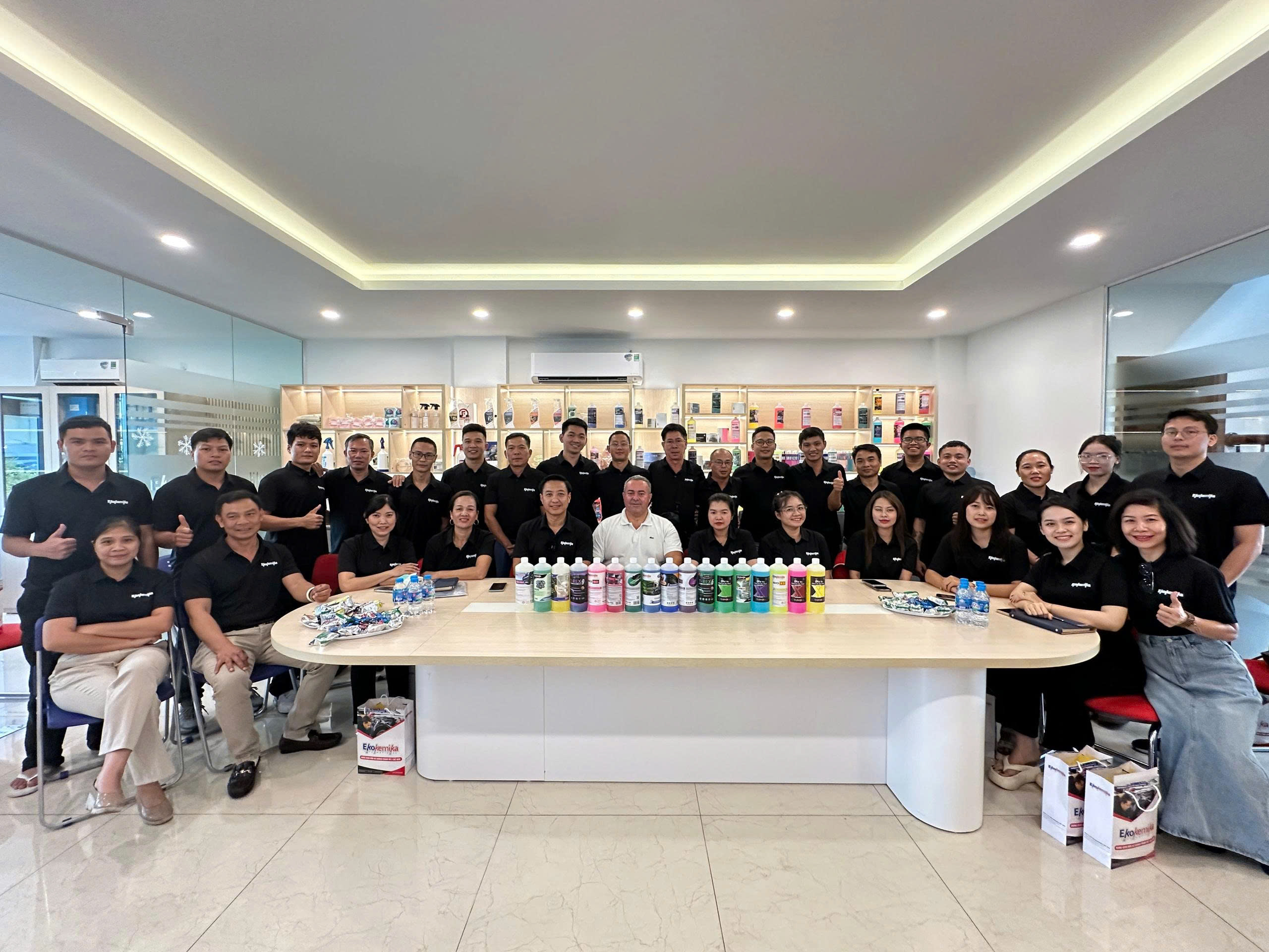 Ảnh kêu gọi đăng ký đại lý